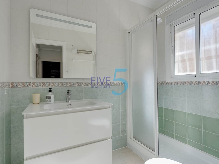 Villa for Sale in Alicante, Valencia 15