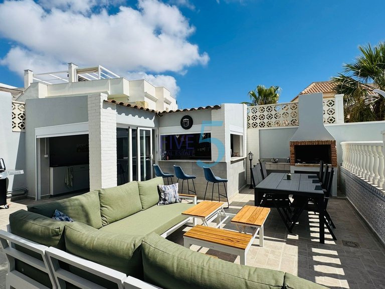 Villa for Sale in Alicante, Valencia 27