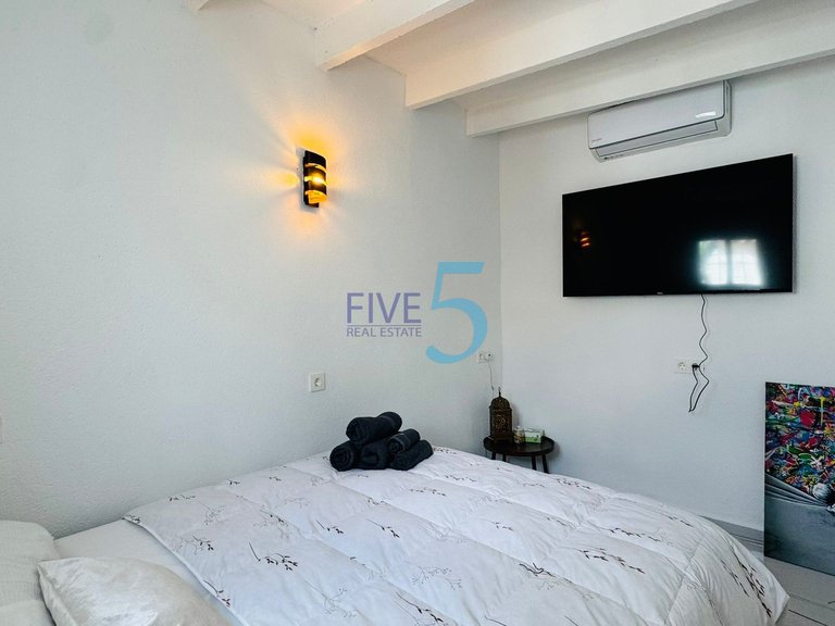 Villa for Sale in Alicante, Valencia 24