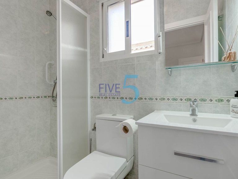 Villa for Sale in Alicante, Valencia 14
