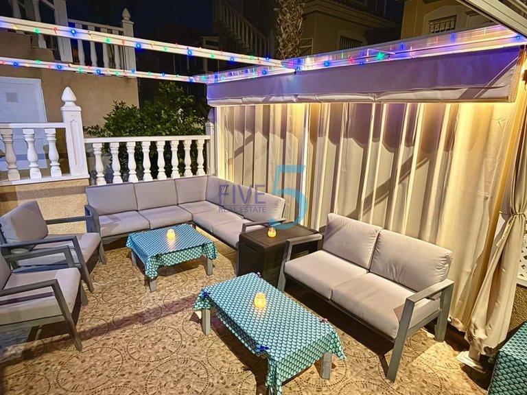 Villa for Sale in Alicante, Valencia 34