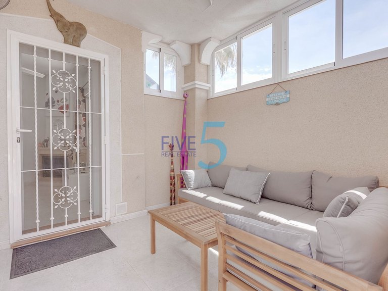 Villa for Sale in Alicante, Valencia 9