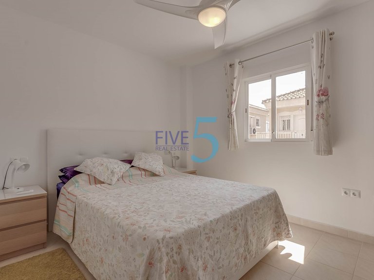 Villa for Sale in Alicante, Valencia 16