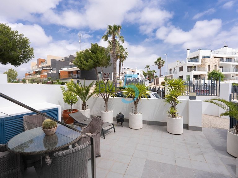 Apartment for Sale in Alicante, Valencia 4