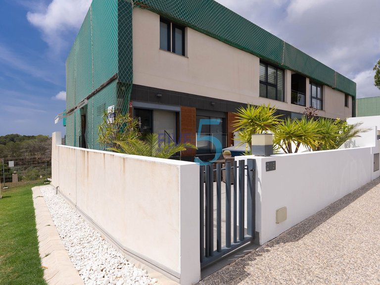 Apartment for Sale in Alicante, Valencia 1