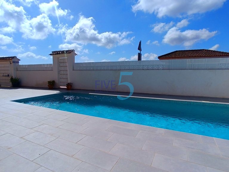 Villa for Sale in Alicante, Valencia 12
