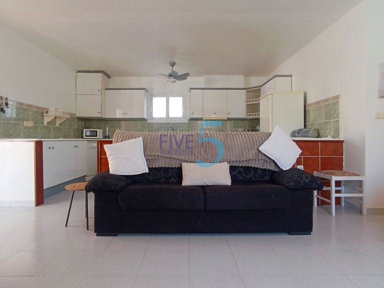 Villa for Sale in Alicante, Valencia 3