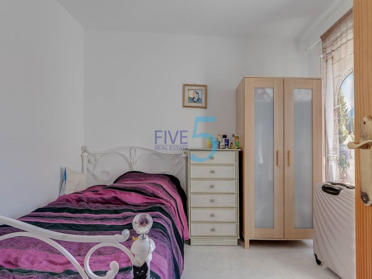 Villa for Sale in Alicante, Valencia 18