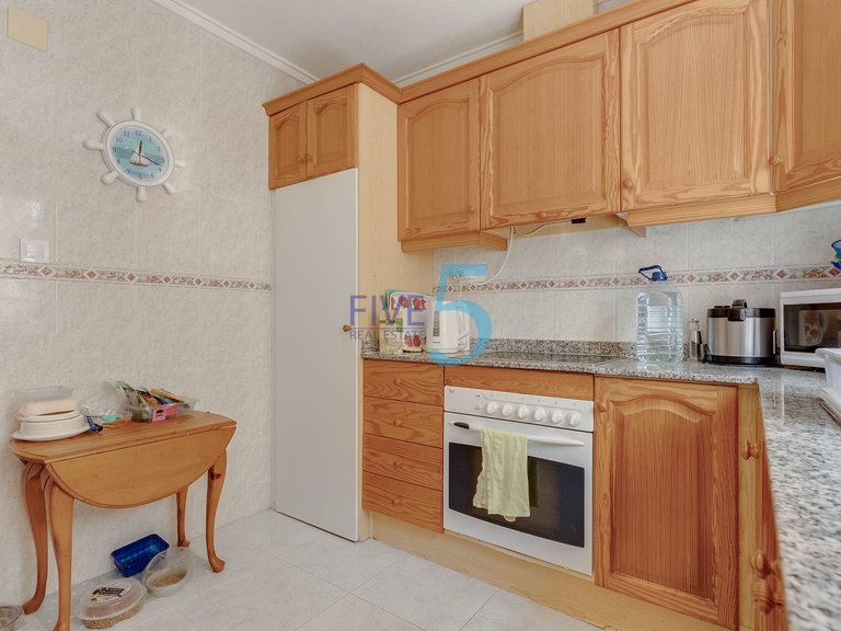 Villa for Sale in Alicante, Valencia 7