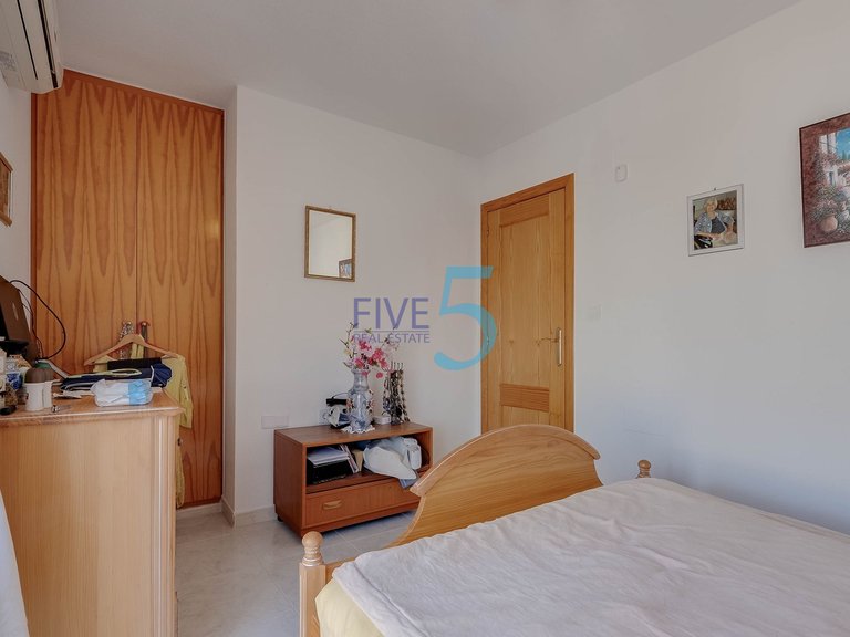 Villa for Sale in Alicante, Valencia 14