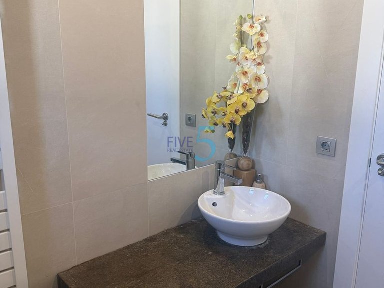 Villa for Sale in Alicante, Valencia 18