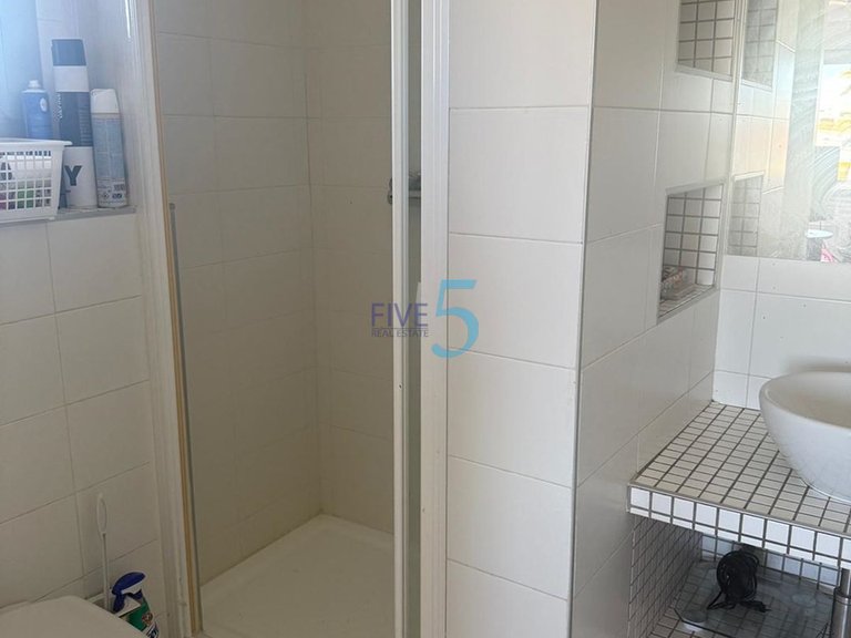 Villa for Sale in Alicante, Valencia 32