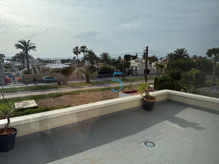 Villa for Sale in Alicante, Valencia 33