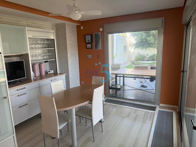 Villa for Sale in Alicante, Valencia 14
