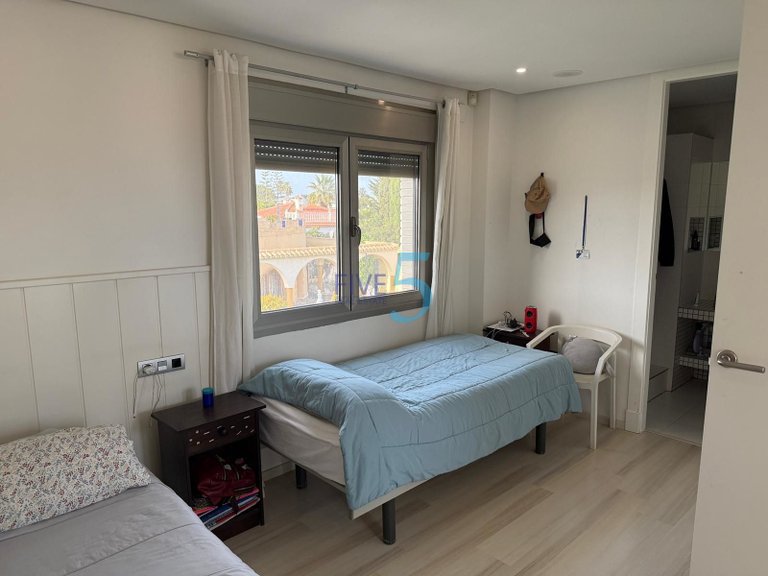 Villa for Sale in Alicante, Valencia 27
