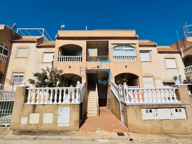 Apartment for Sale in Alicante, Valencia 1