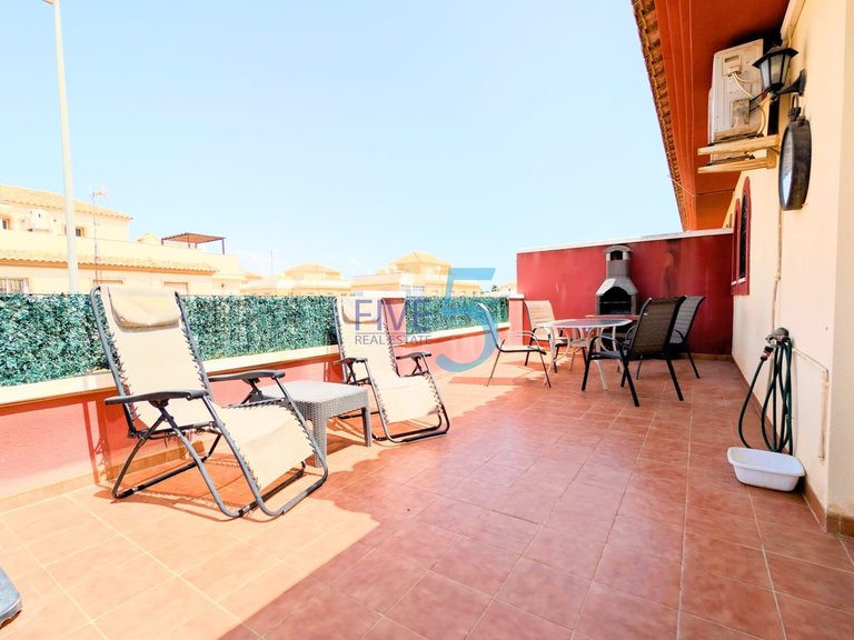 Villa for Sale in Alicante, Valencia 25