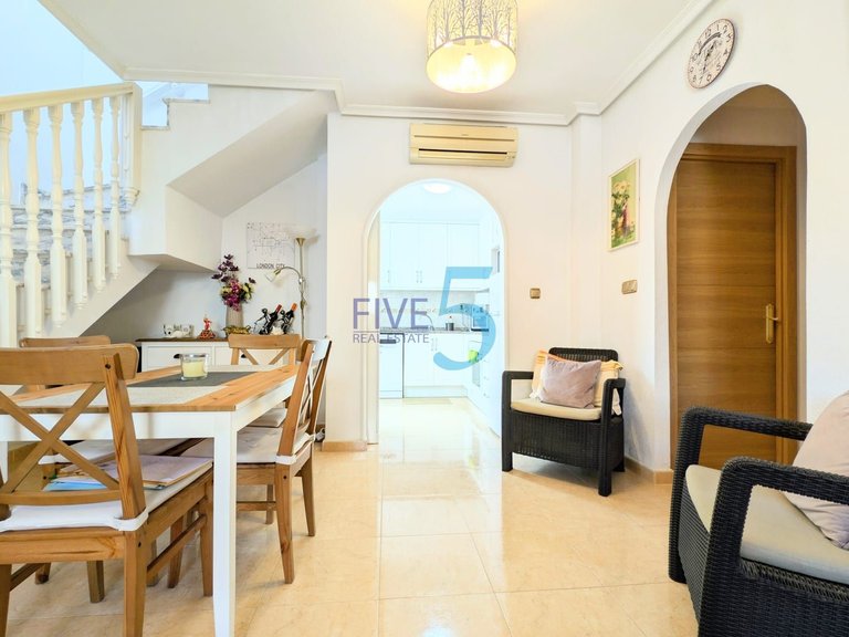Villa for Sale in Alicante, Valencia 10