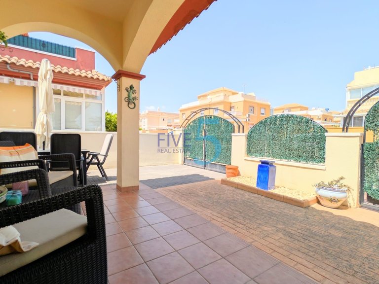 Villa for Sale in Alicante, Valencia 6