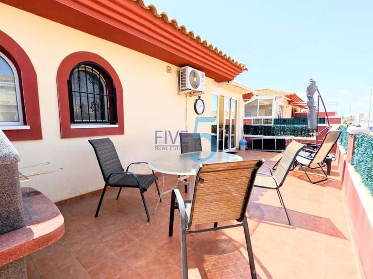 Villa for Sale in Alicante, Valencia 26