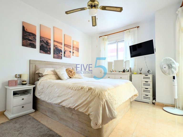 Villa for Sale in Alicante, Valencia 20