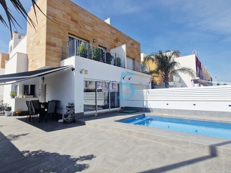 Villa for Sale in Murcia, Murcia 1