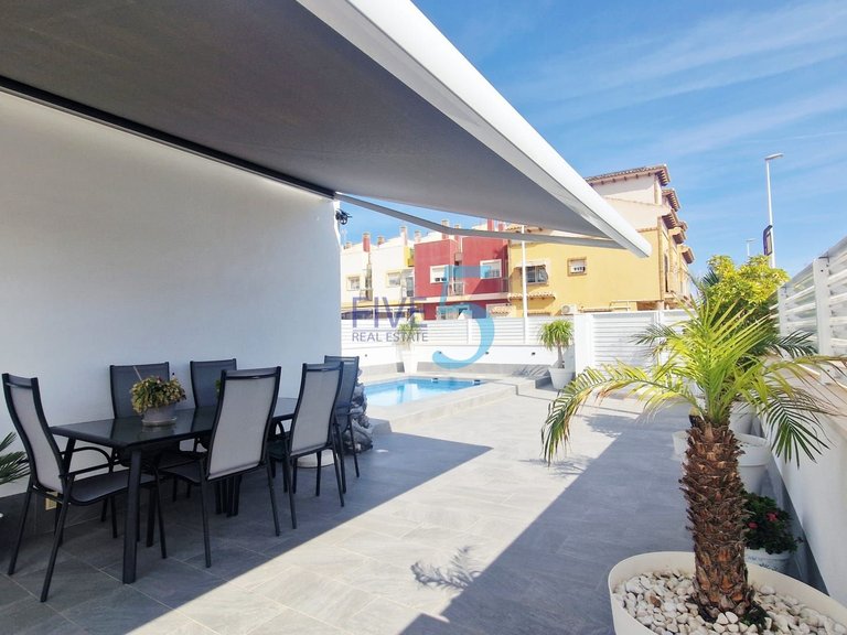 Villa for Sale in Murcia, Murcia 38