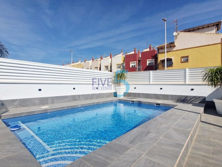 Villa for Sale in Murcia, Murcia 2
