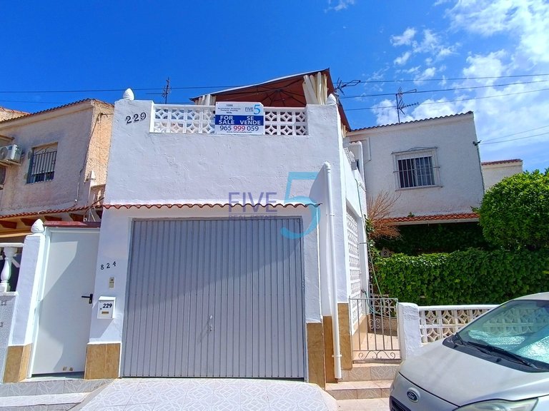Apartment for Sale in Alicante, Valencia 3