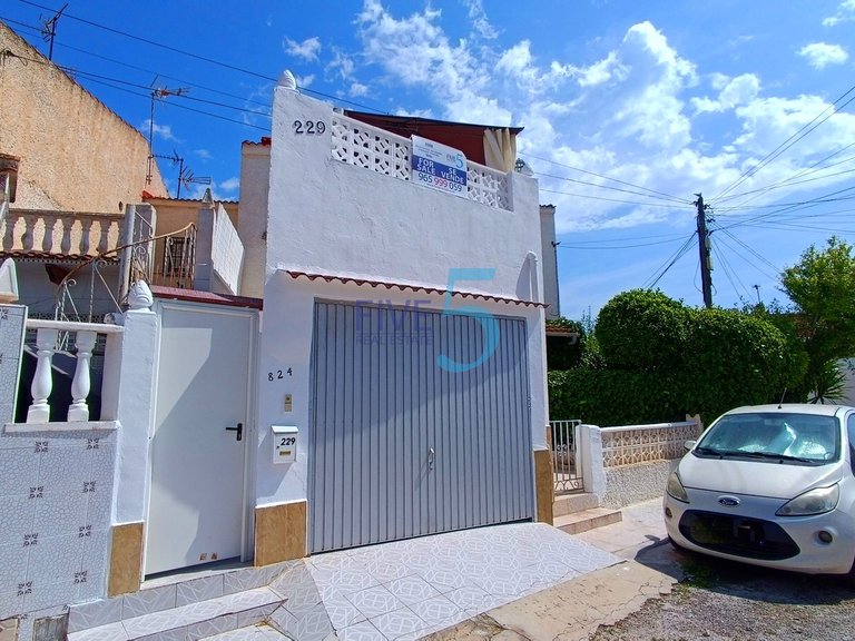 Apartment for Sale in Alicante, Valencia 1