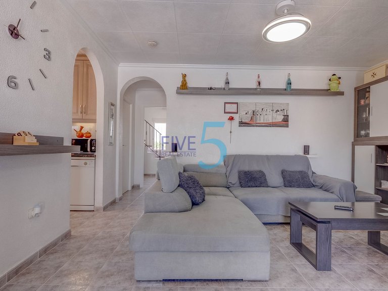 Villa for Sale in Alicante, Valencia 3