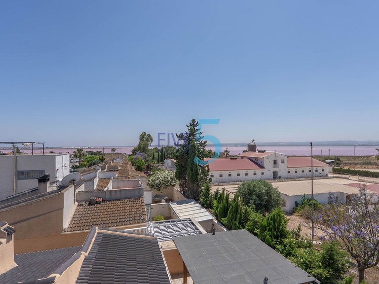 Villa for Sale in Alicante, Valencia 26