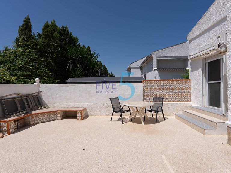 Villa for Sale in Alicante, Valencia 34