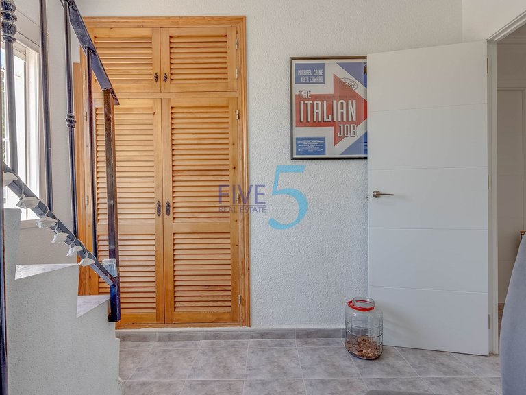 Villa for Sale in Alicante, Valencia 17