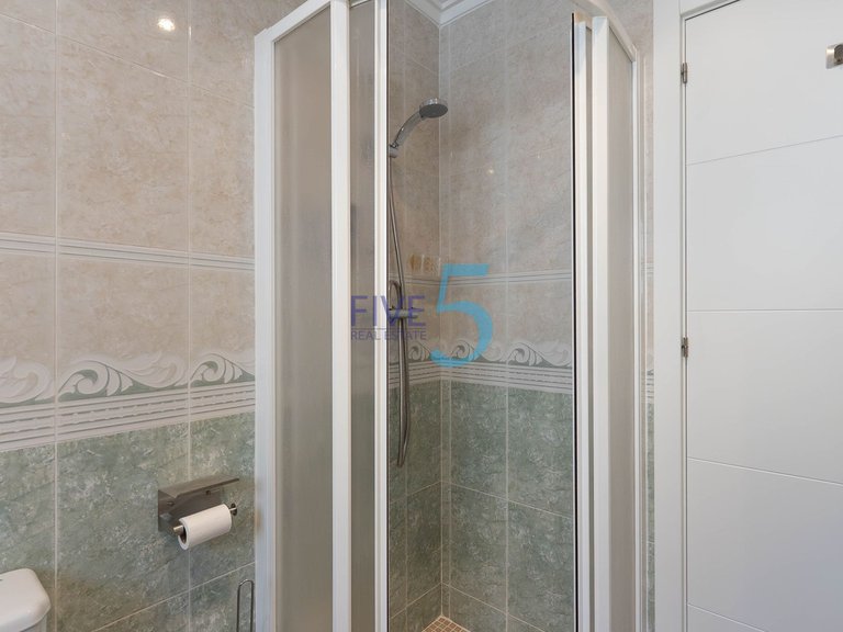 Villa for Sale in Alicante, Valencia 15