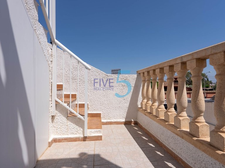 Villa for Sale in Alicante, Valencia 22