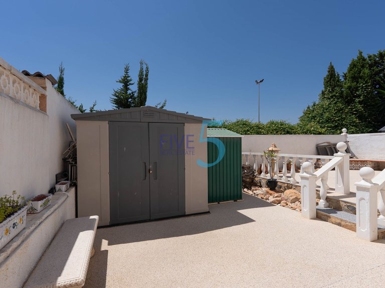Villa for Sale in Alicante, Valencia 33