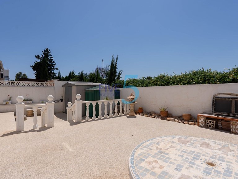 Villa for Sale in Alicante, Valencia 35