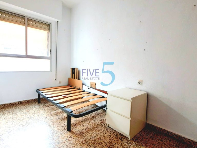 Apartment for Sale in Alicante, Valencia 22