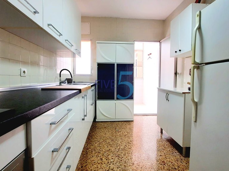 Apartment for Sale in Alicante, Valencia 3