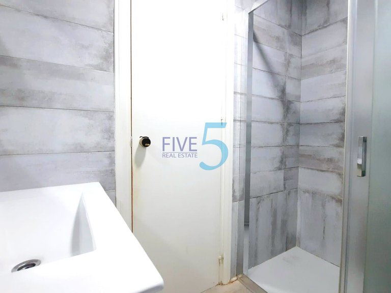 Apartment for Sale in Alicante, Valencia 16