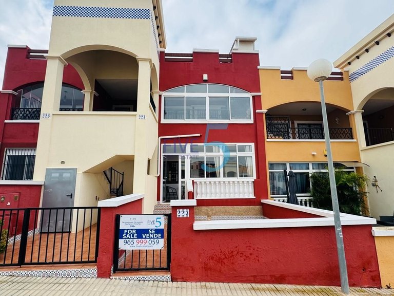 Apartment for Sale in Alicante, Valencia 1