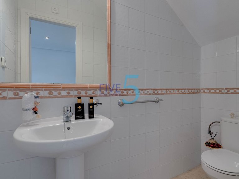 Villa for Sale in Alicante, Valencia 16