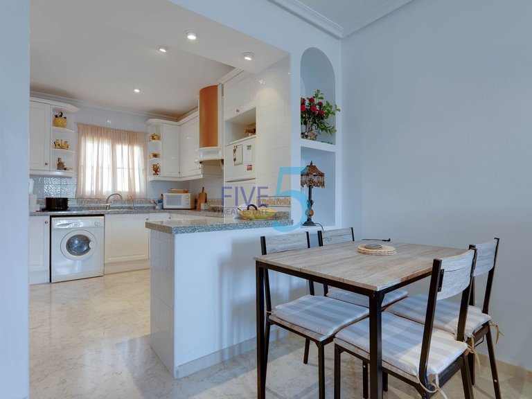 Villa for Sale in Alicante, Valencia 6