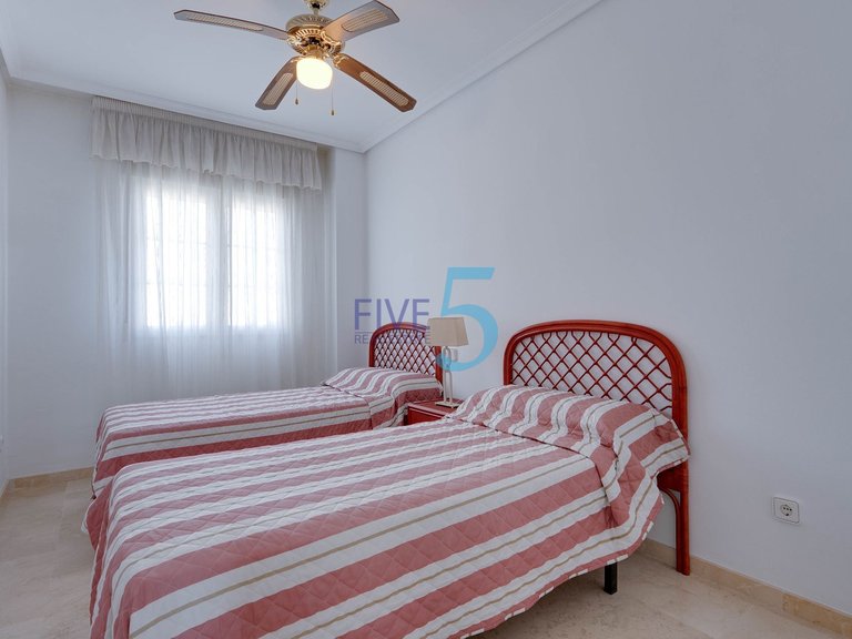 Villa for Sale in Alicante, Valencia 14