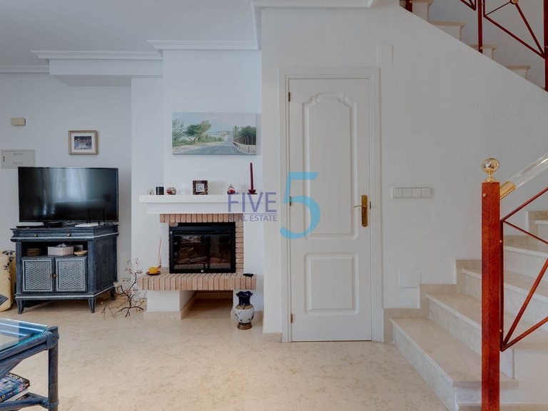 Villa for Sale in Alicante, Valencia 5