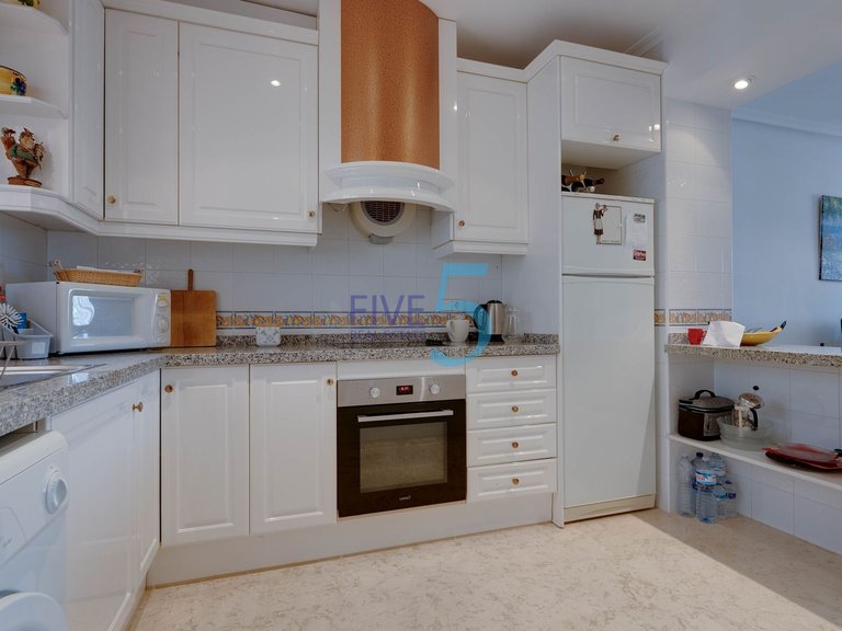 Villa for Sale in Alicante, Valencia 8