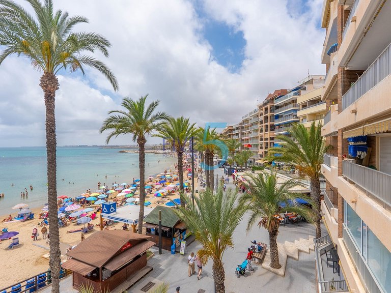Apartment for Sale in Alicante, Valencia 2