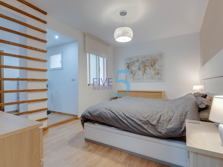 Apartment for Sale in Alicante, Valencia 11
