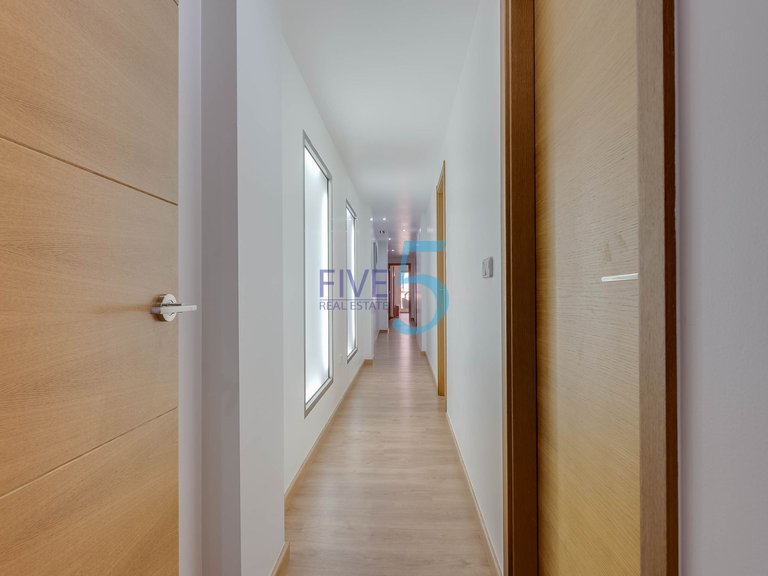 Apartment for Sale in Alicante, Valencia 26